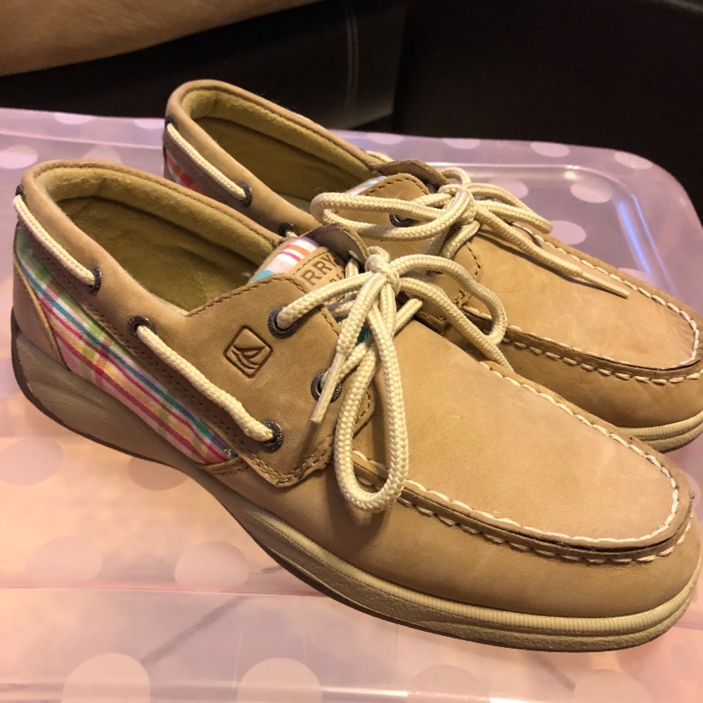 Sperry topsides